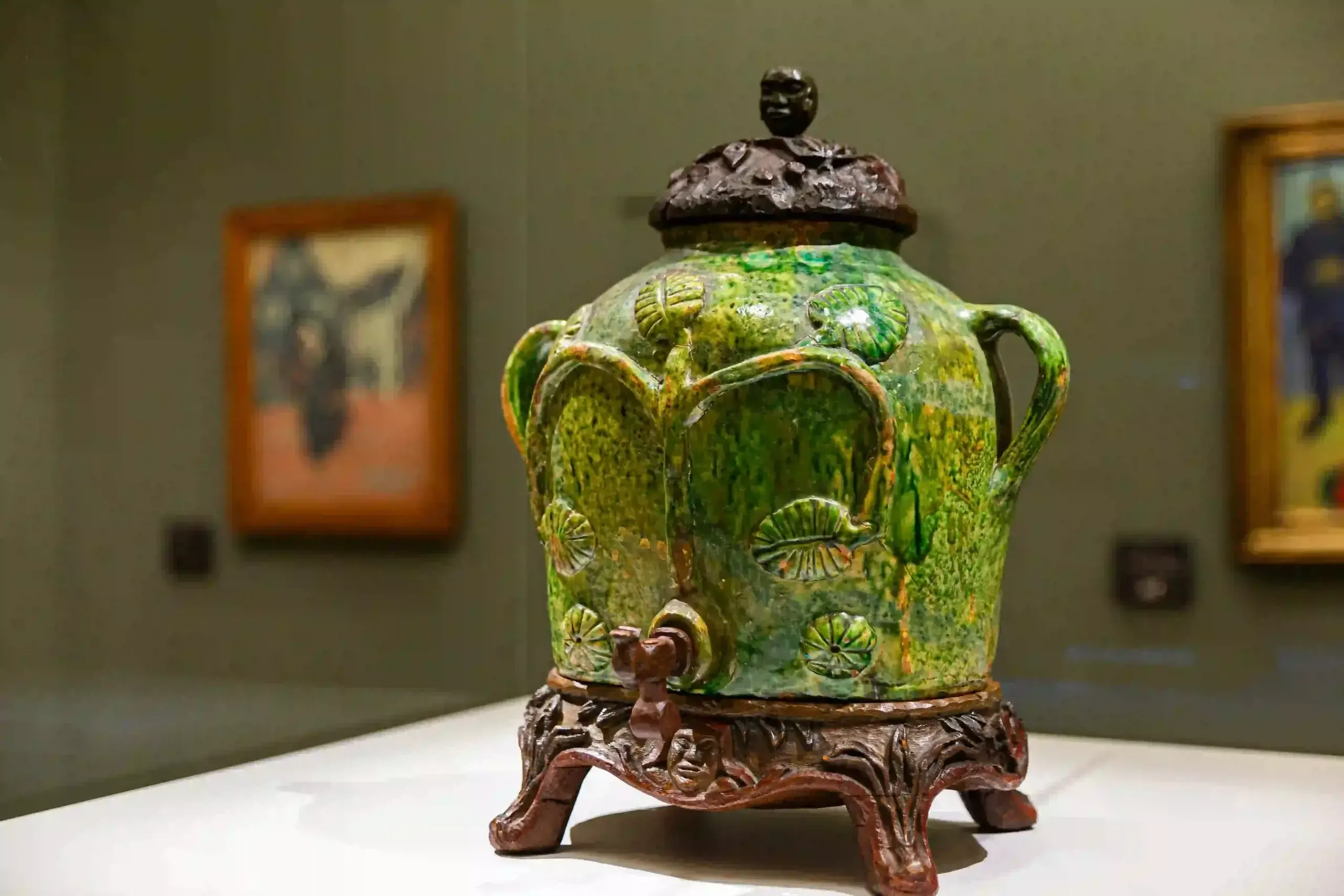 Shop & Bookstore at Orsay: What’s Worth Buying (and Why)